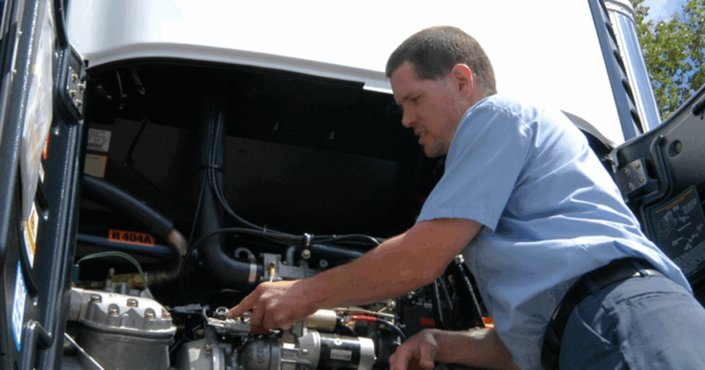 24/7 emergency thermo king service technician working on a reefer unit